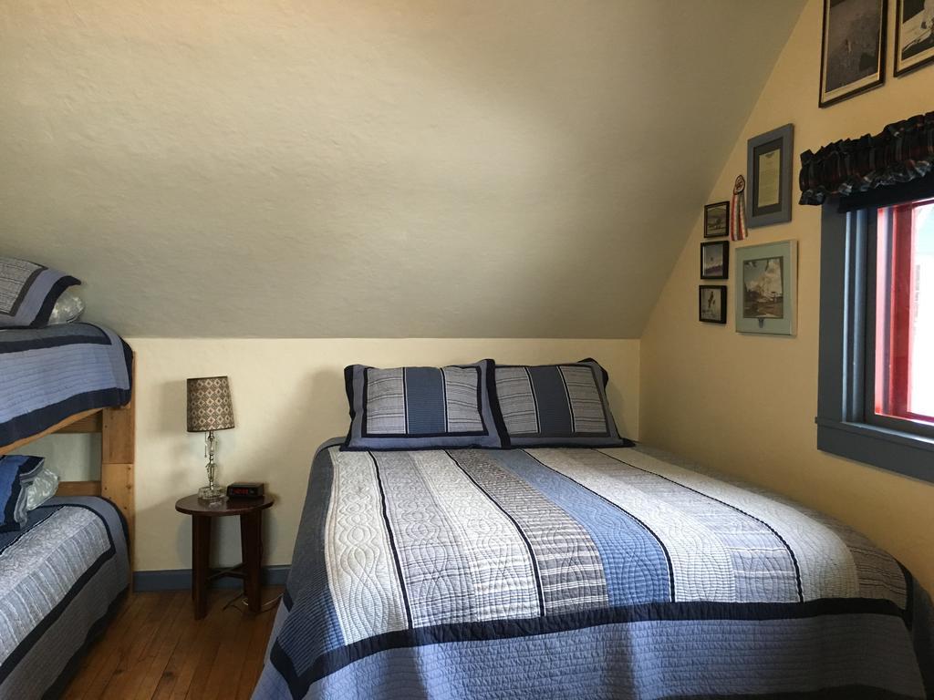 Sleep'S Cabins Sagle Екстер'єр фото