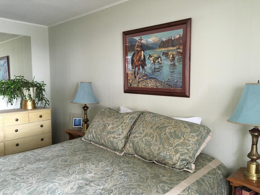 Sleep'S Cabins Sagle Екстер'єр фото